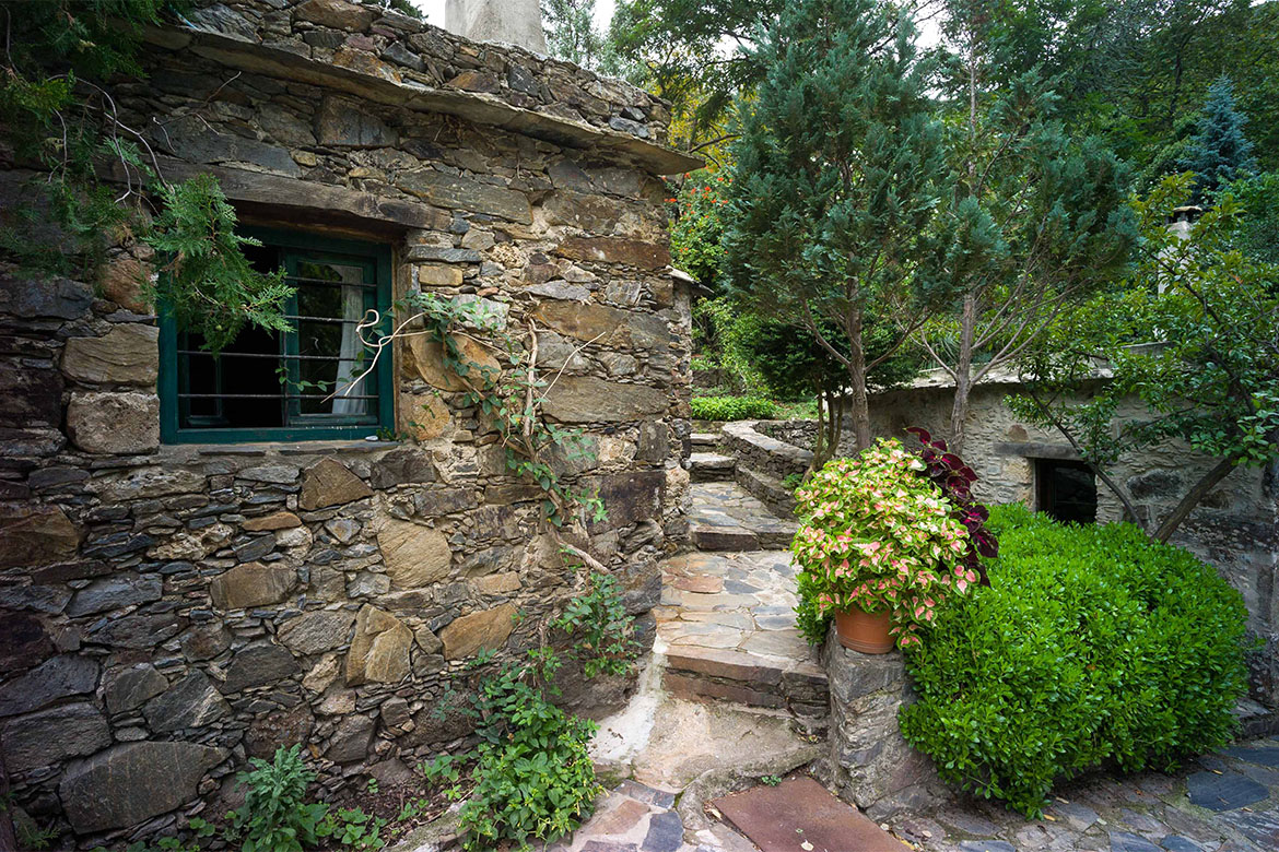 Milia Crete Hotel gardens