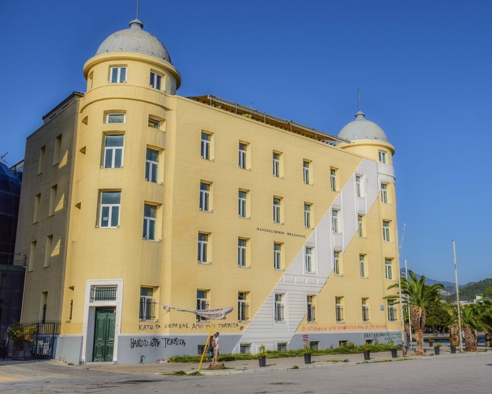 Volos building port