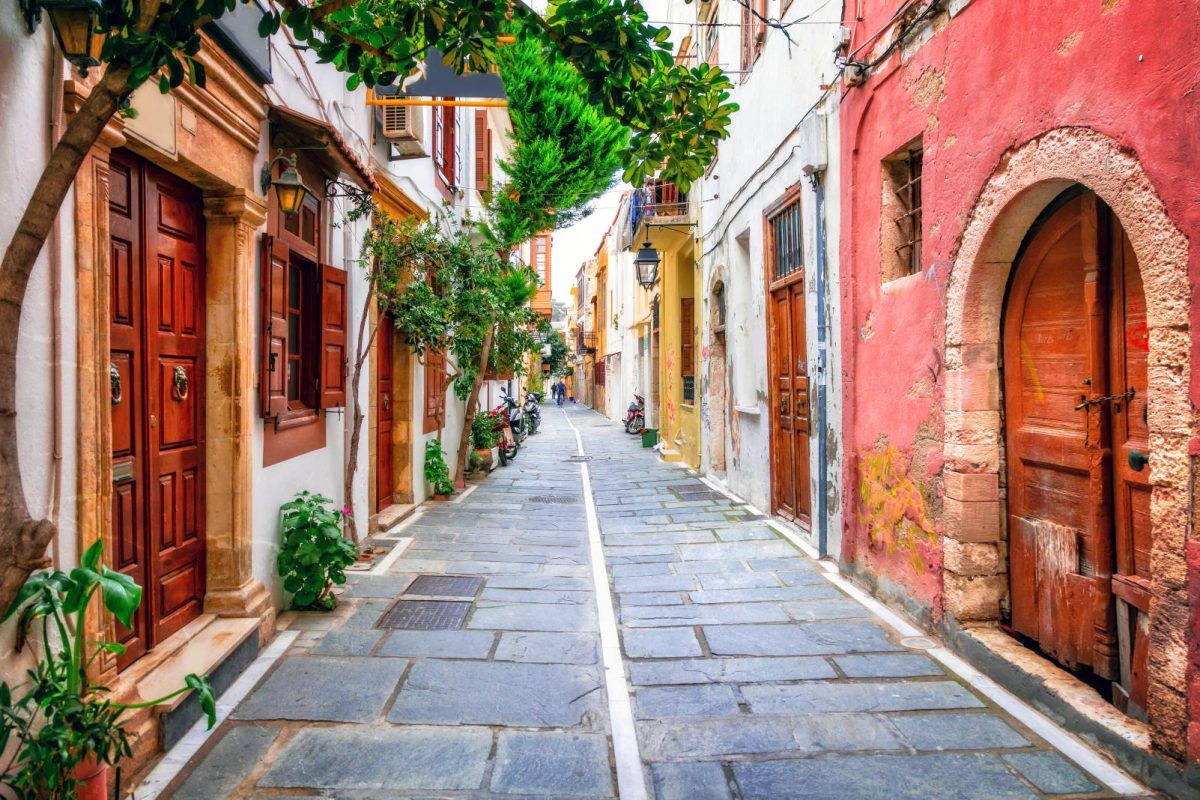 narrow streets of old town Rethymno