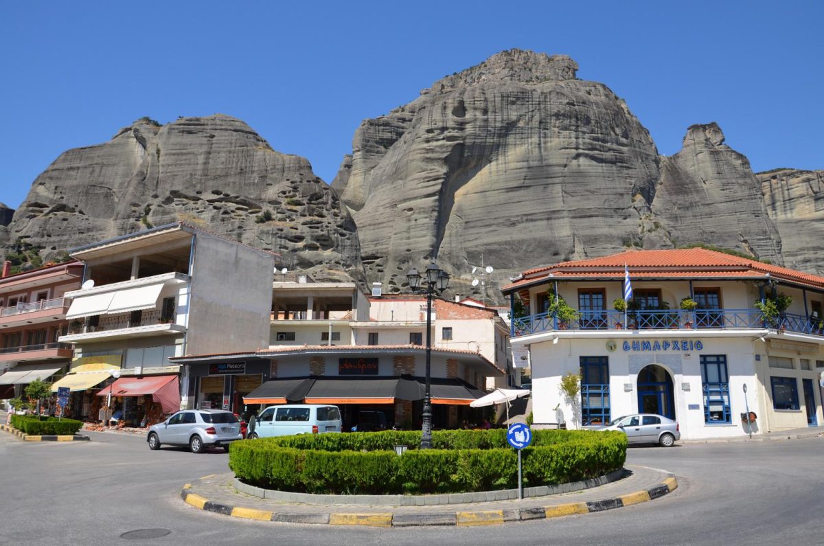 Meteora family trip KidsLoveGreece.com