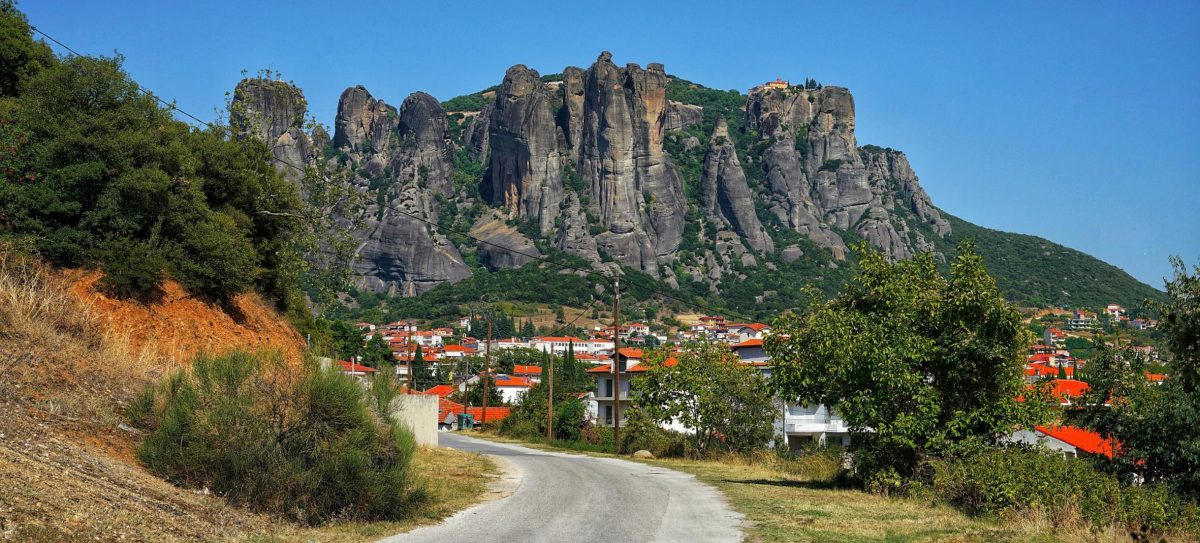 Meteora family trip KidsLoveGreece.com