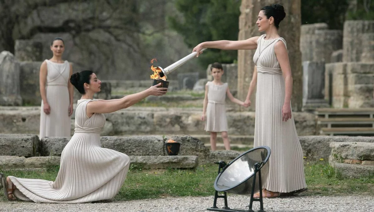 ancient Olympia ceremony light of the olympic flame