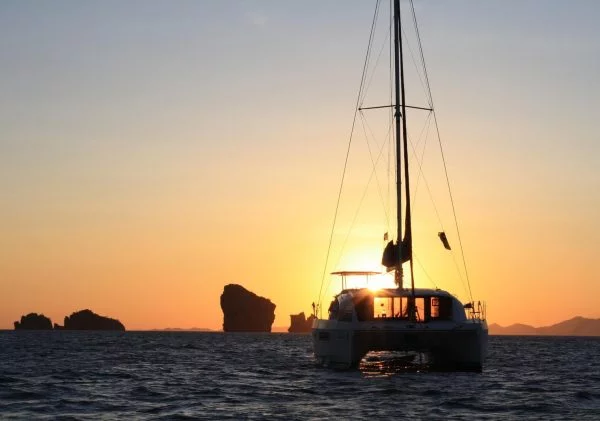 Santorini family sailing sunset tour KidsLoveGreece.com