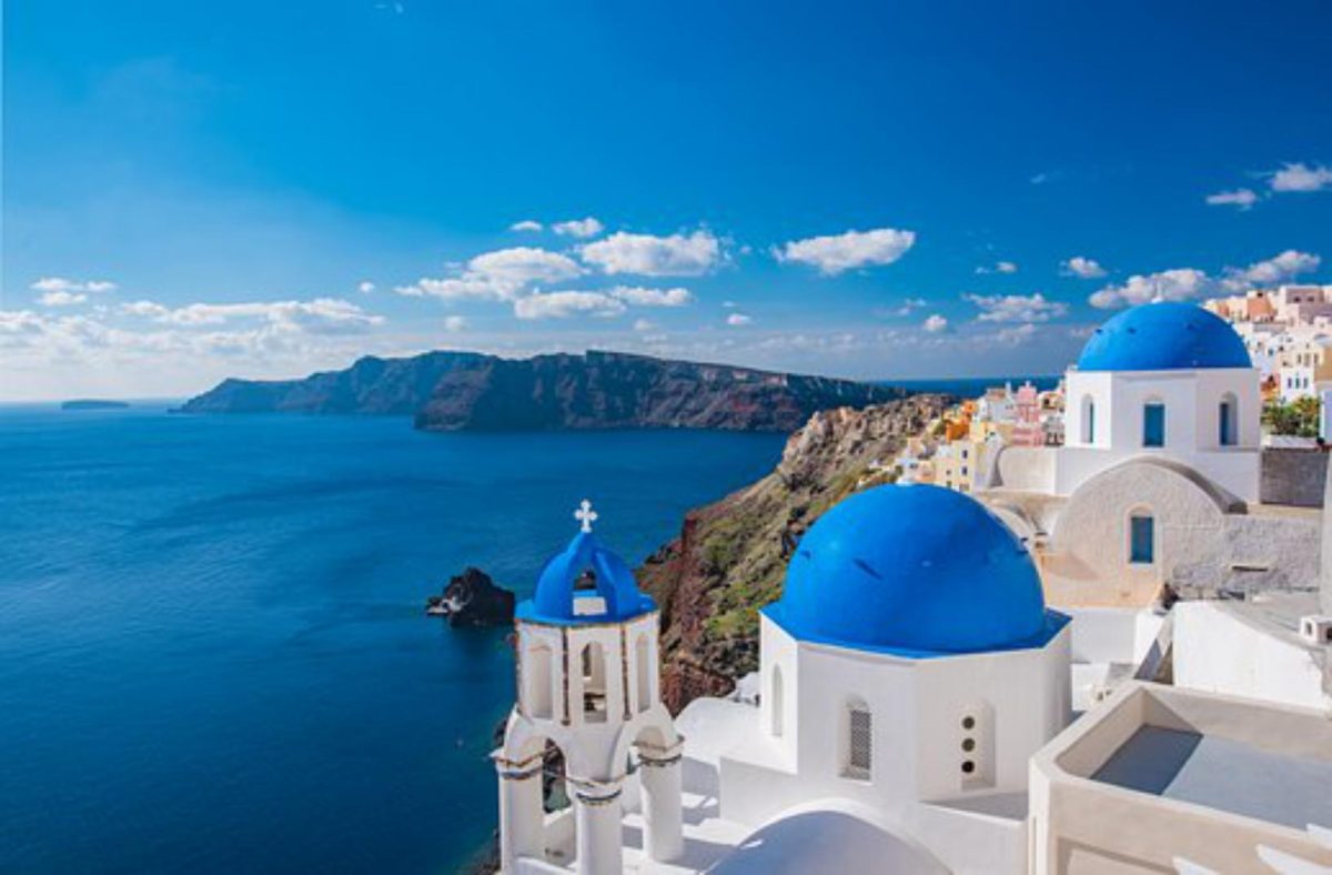 Visit The Greek Island of Santorini