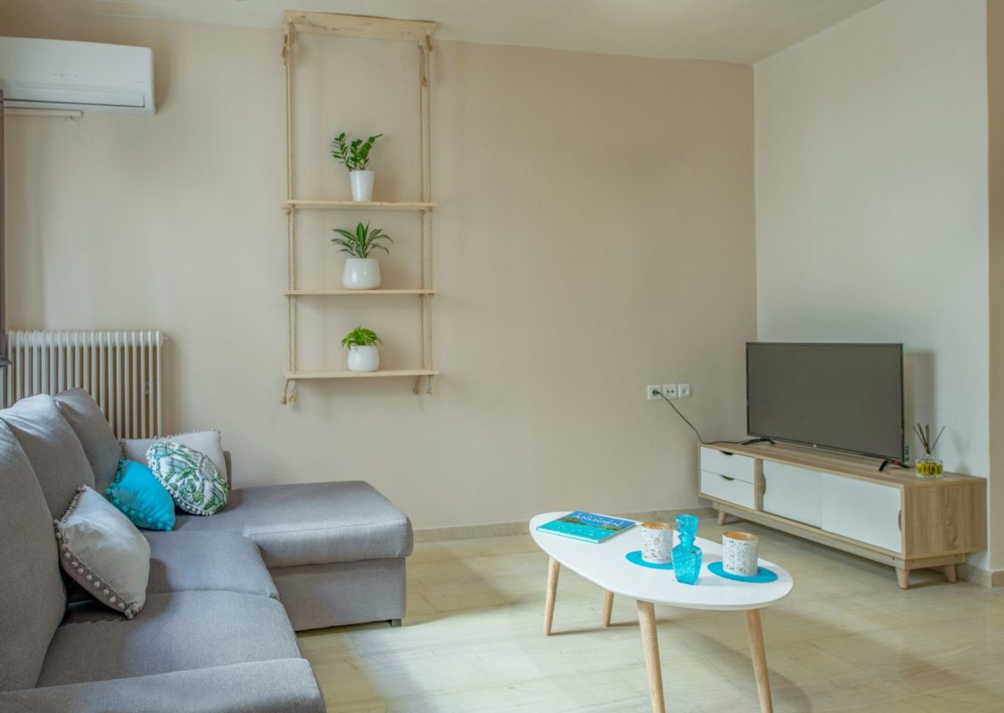 Bed and breakfast apartment Heraklion centre family friendly excellent location spacious kidslovegreece value for money crete knossos
