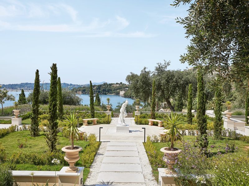 05-Corfu-Imperial-richness-of-velvet green-trees-that-plunge-into-the-bluest-of-waters_72dpi-min