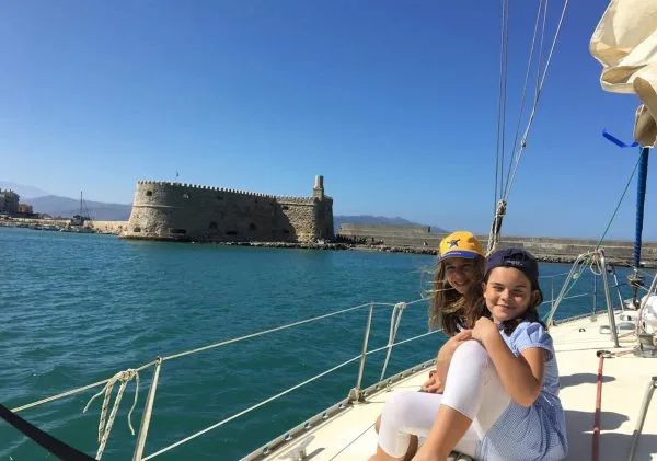 Dia Sailing Trip from Heraklion Koules in the background
