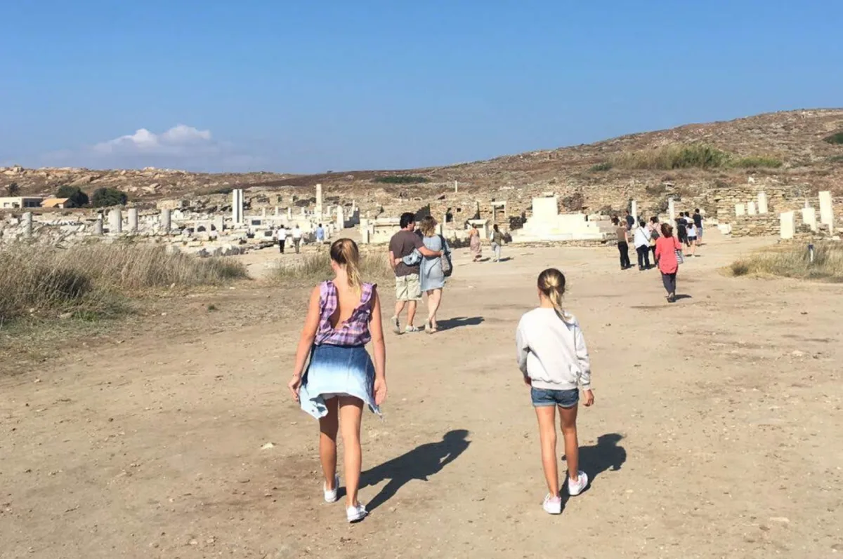 Family Tour to Delos with Kids Mykonos (1)