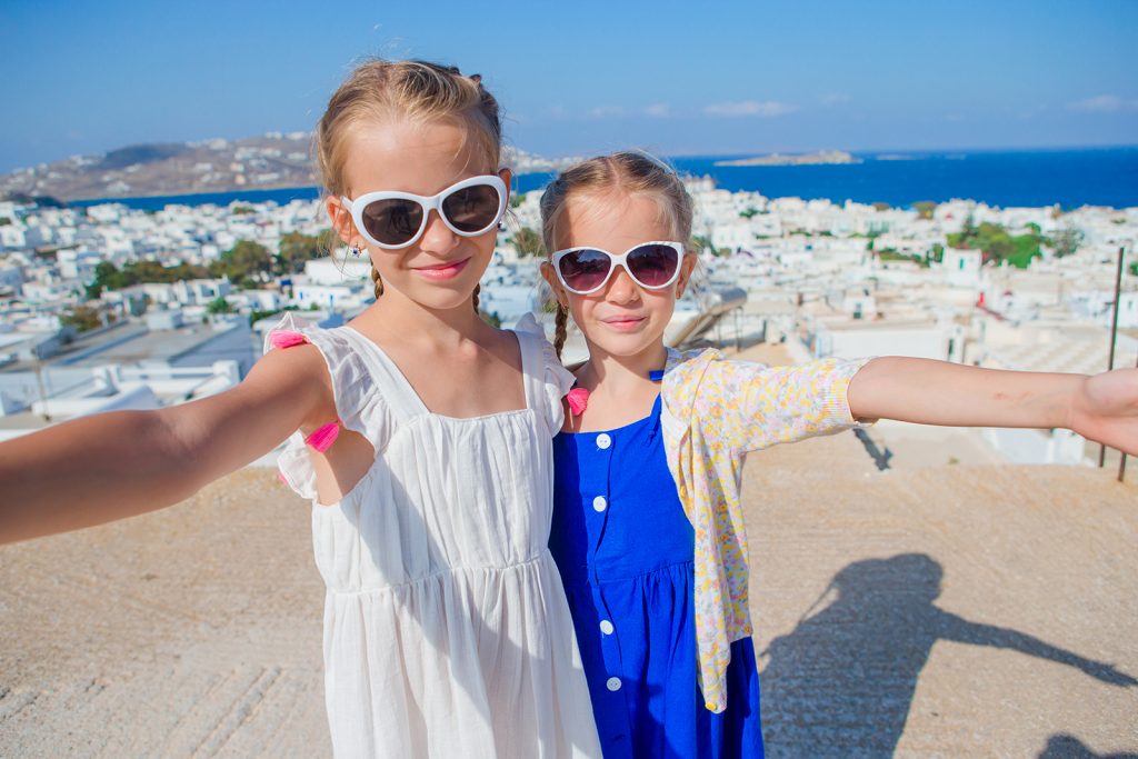 Mykonos-walking-Tour-for-families-5-1.jpg