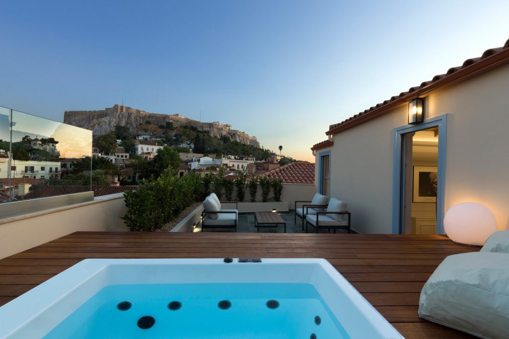 A77 Suites by Andronis jacuzzi-min