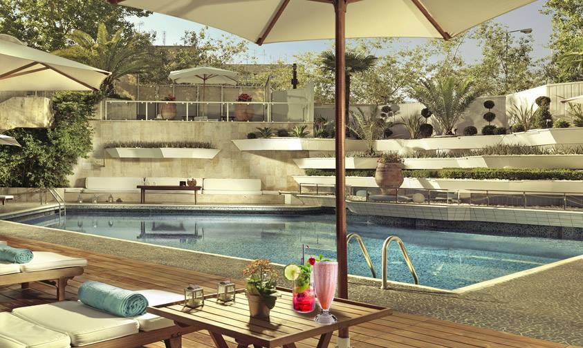 Athenaeum Intercontinental pool facebook-min