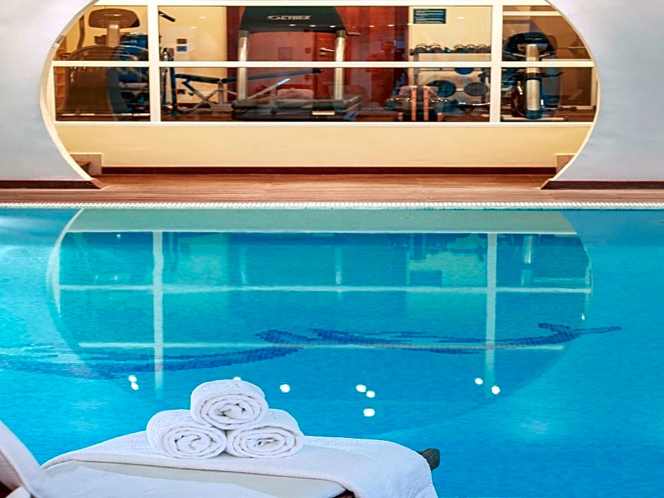 Sofitel airport Athens pool-min
