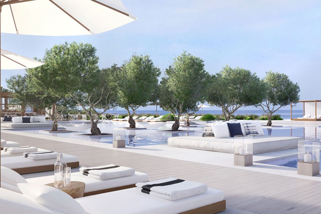 Four Seasons Astir Palace swimming pool